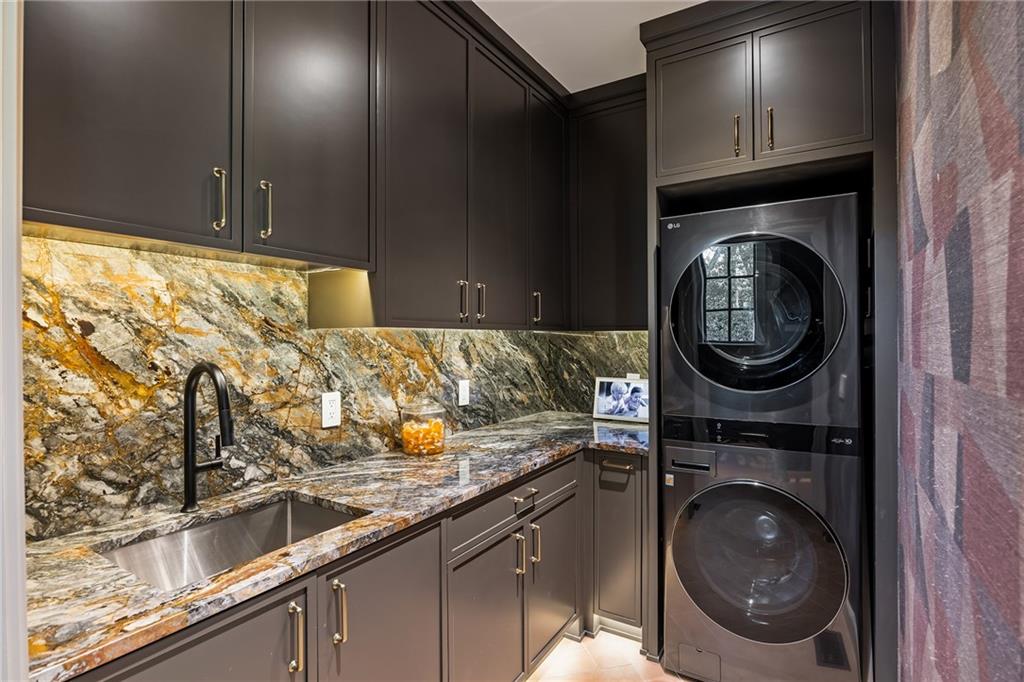 3216 Glen Arden Drive Nw Property Photo 16