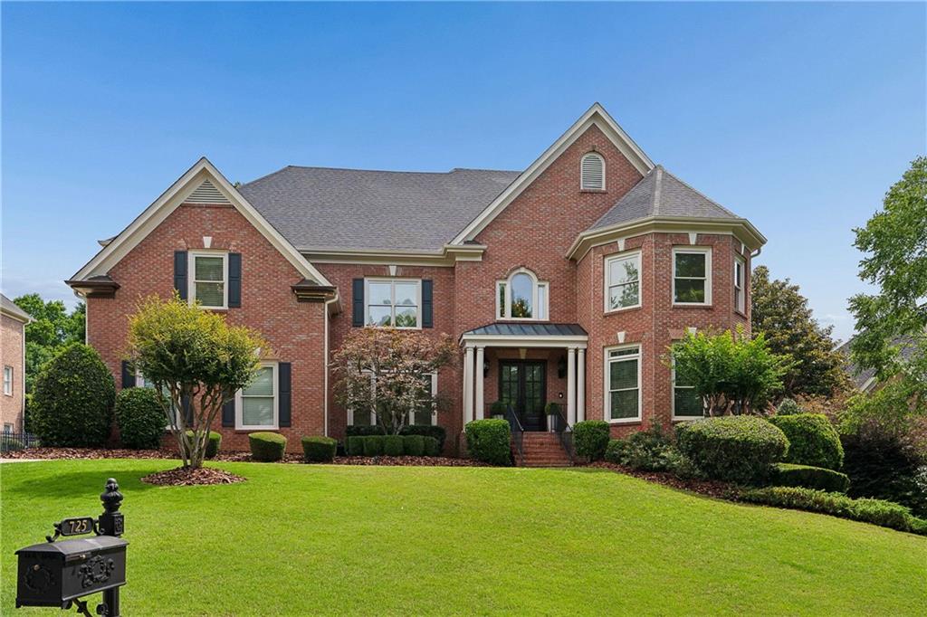 725 Pine Leaf Court Property Photo 1