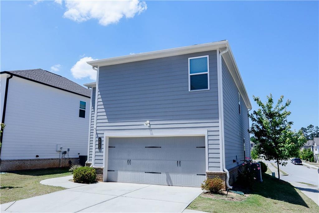 4355 Magpie Drive Property Photo 3