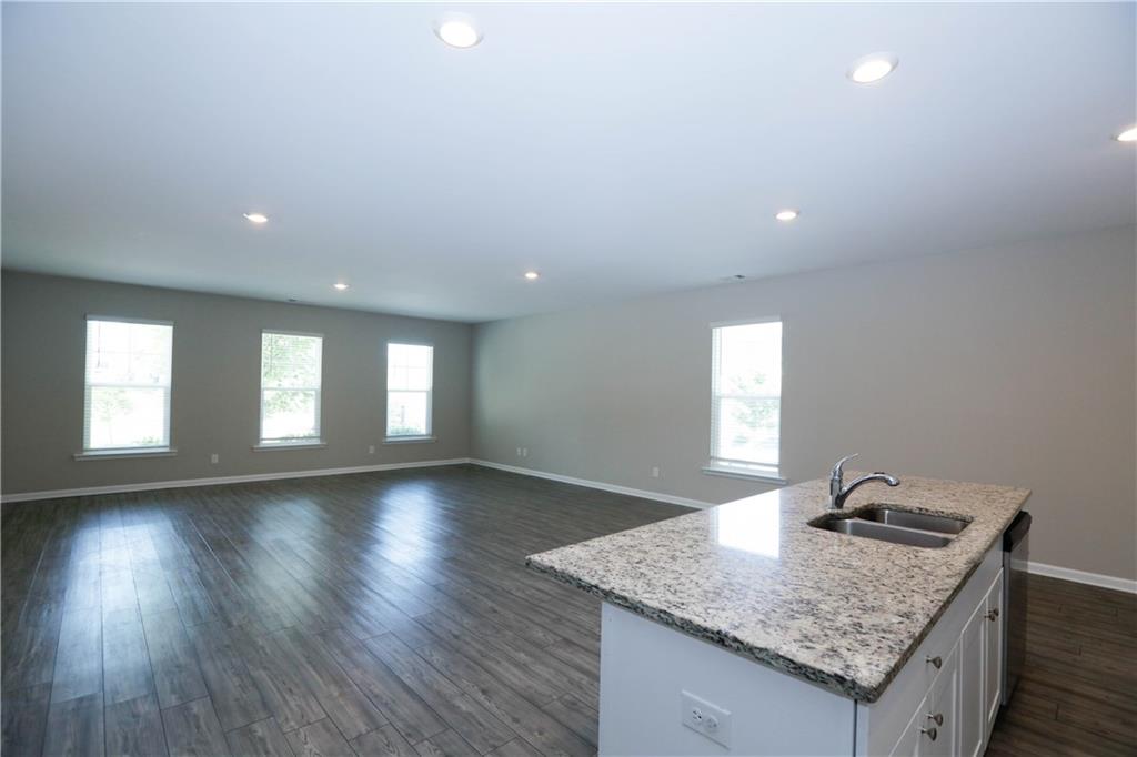 4355 Magpie Drive Property Photo 8