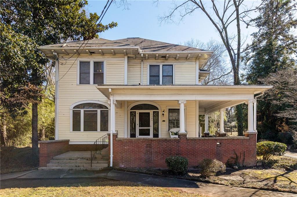 120 S Candler Street Property Photo 1