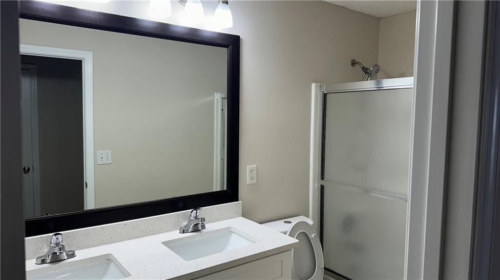 7235 Treyburn Drive Property Photo 17