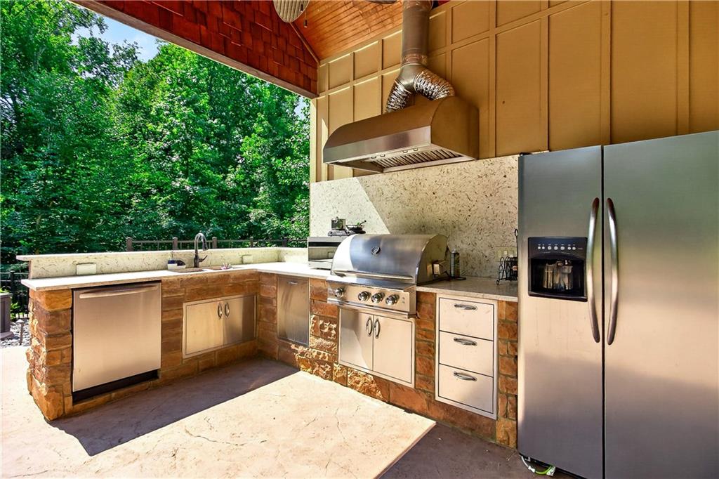18 Willow Place Property Photo 15
