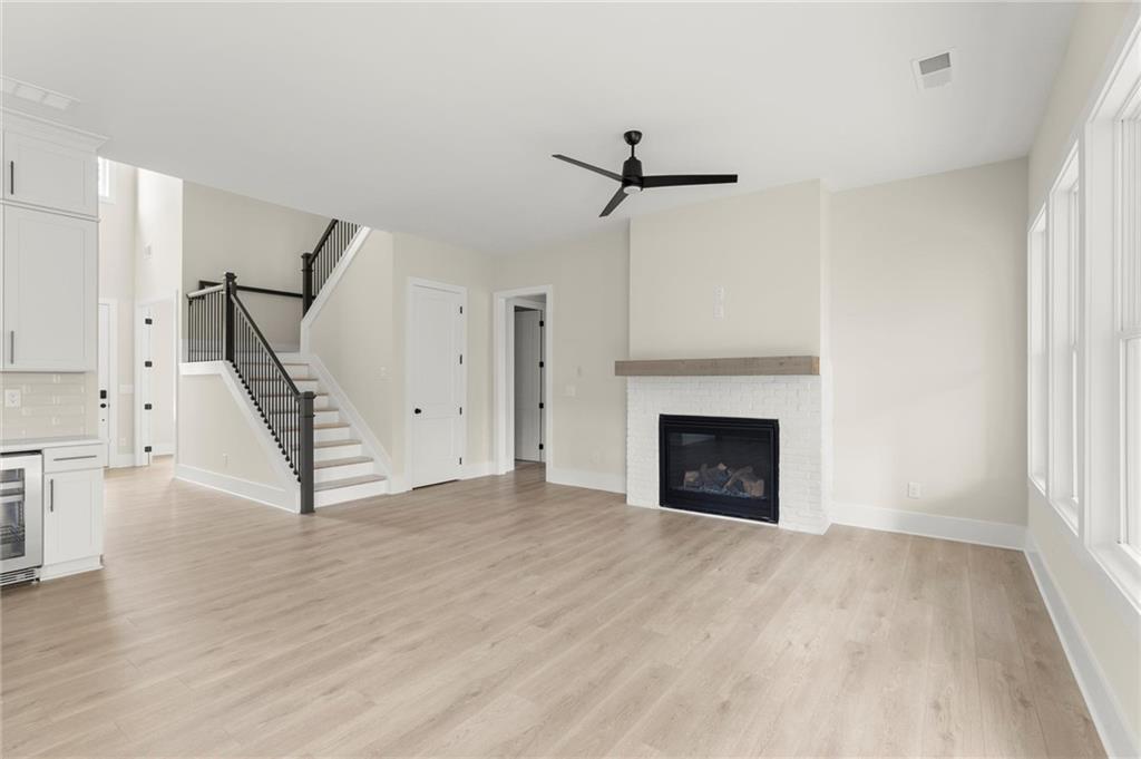3552 Cedarvale Court Property Photo 9