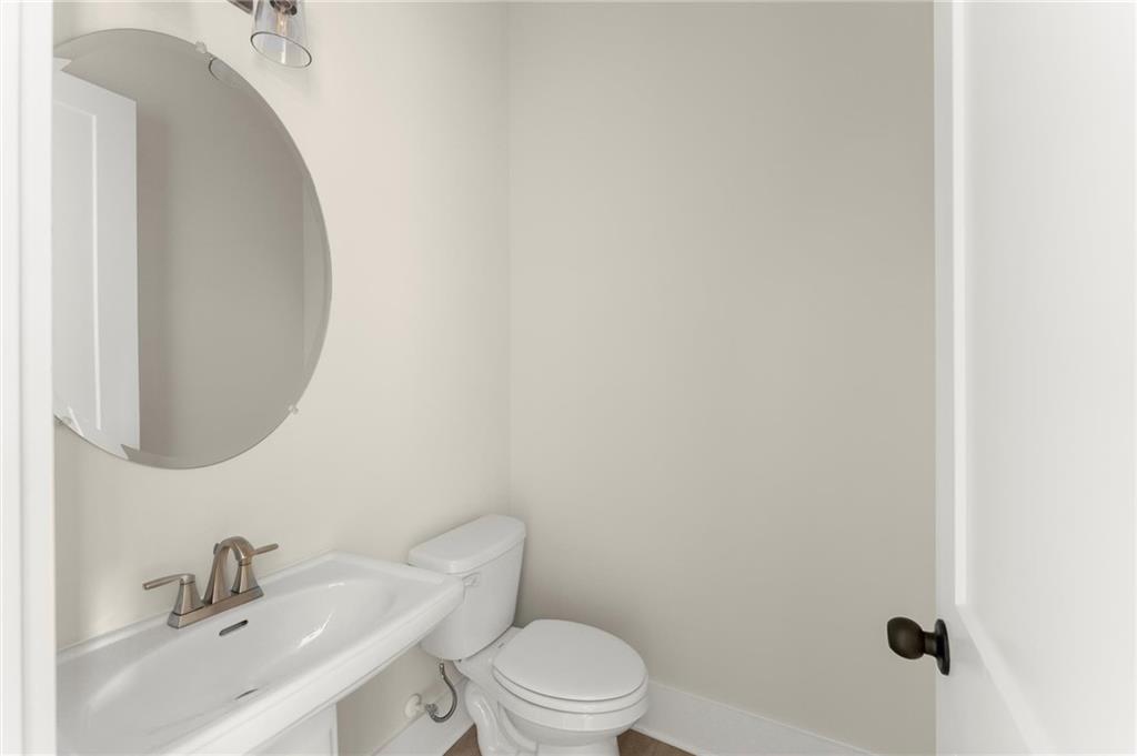 3552 Cedarvale Court Property Photo 19