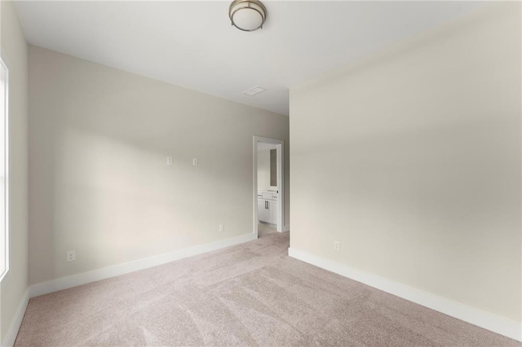 3552 Cedarvale Court Property Photo 40