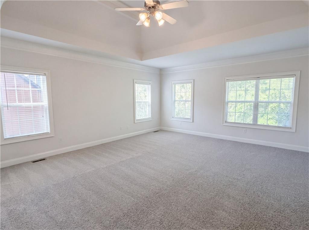 8111 Crestview Drive Se Property Photo 13