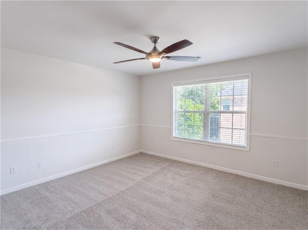 8111 Crestview Drive Se Property Photo 17