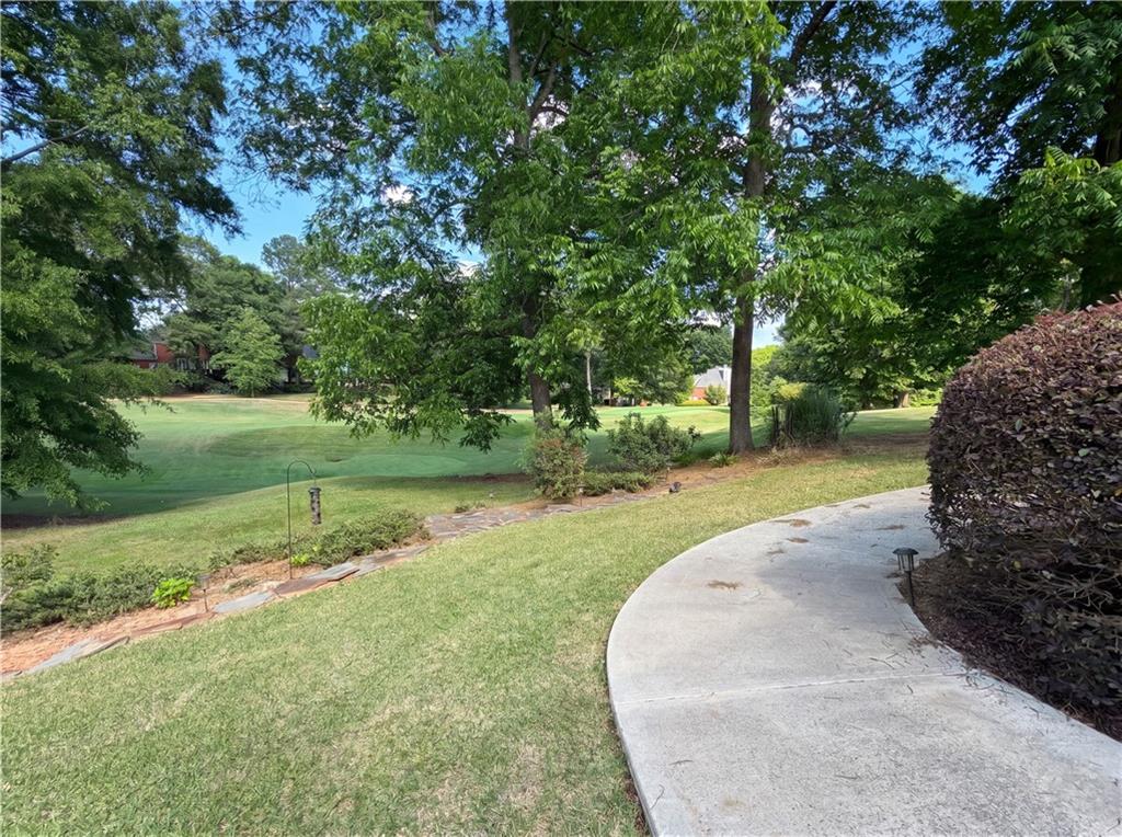 8111 Crestview Drive Se Property Photo 32