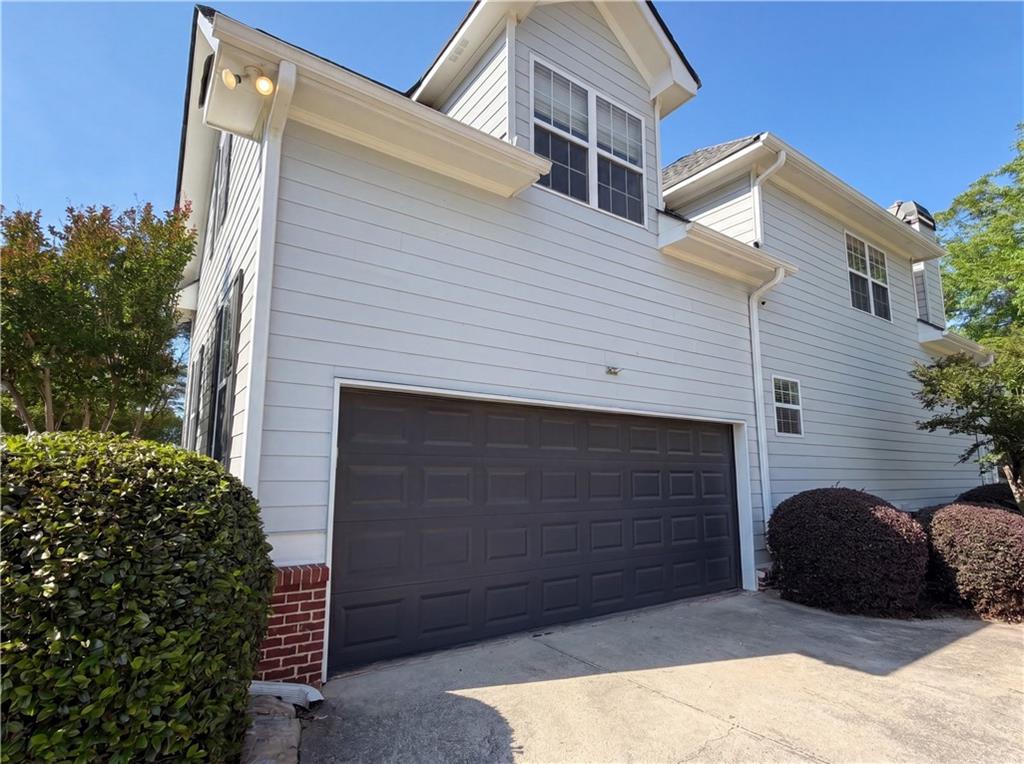 8111 Crestview Drive Se Property Photo 34