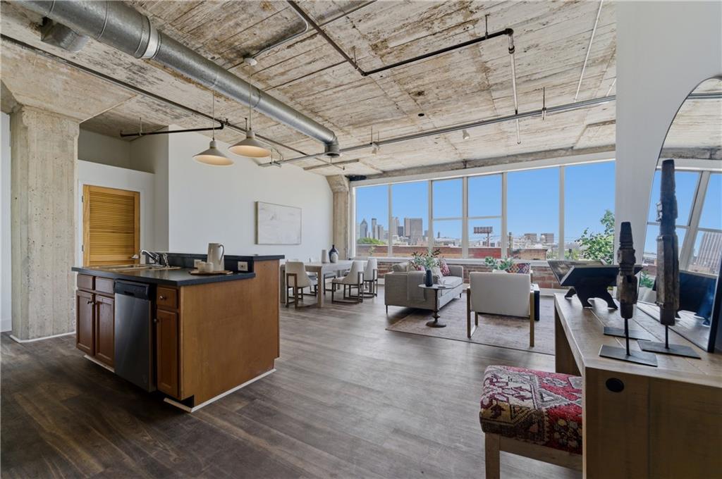 505 Whitehall Street Sw Unit 401 Property Photo 1