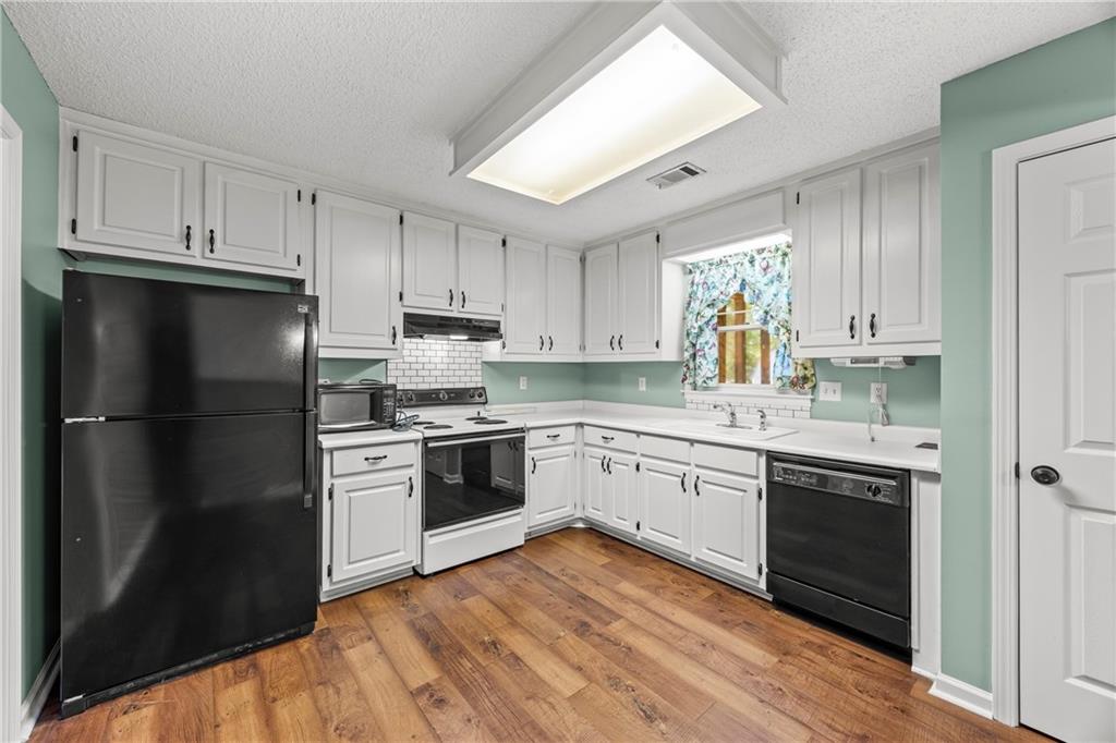 455 Charlyne Way Property Photo 19