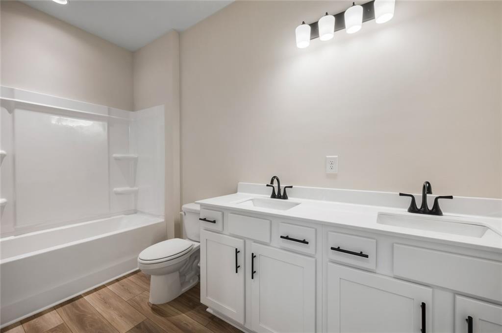 190 Wingate Drive Property Photo 8