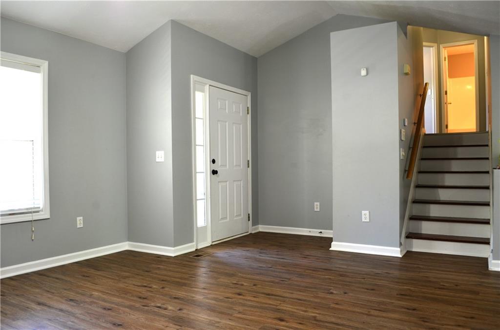 43 Stiles Court Sw Property Photo 3