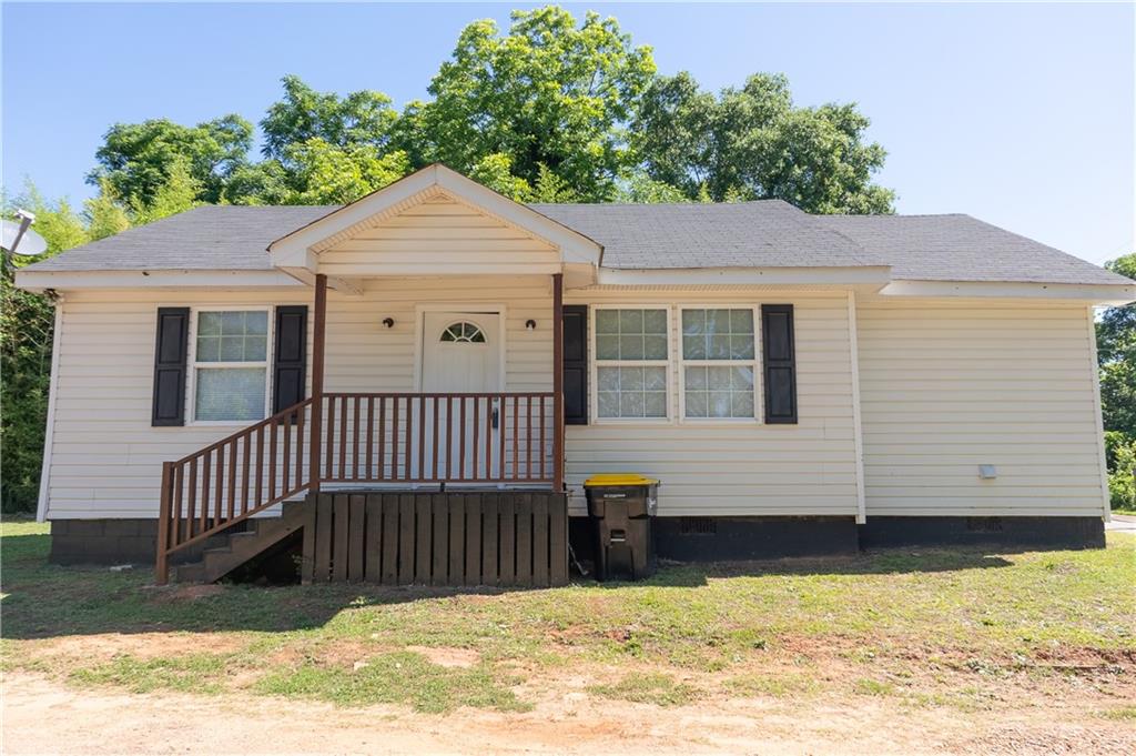 53 Washington Drive Property Photo 1