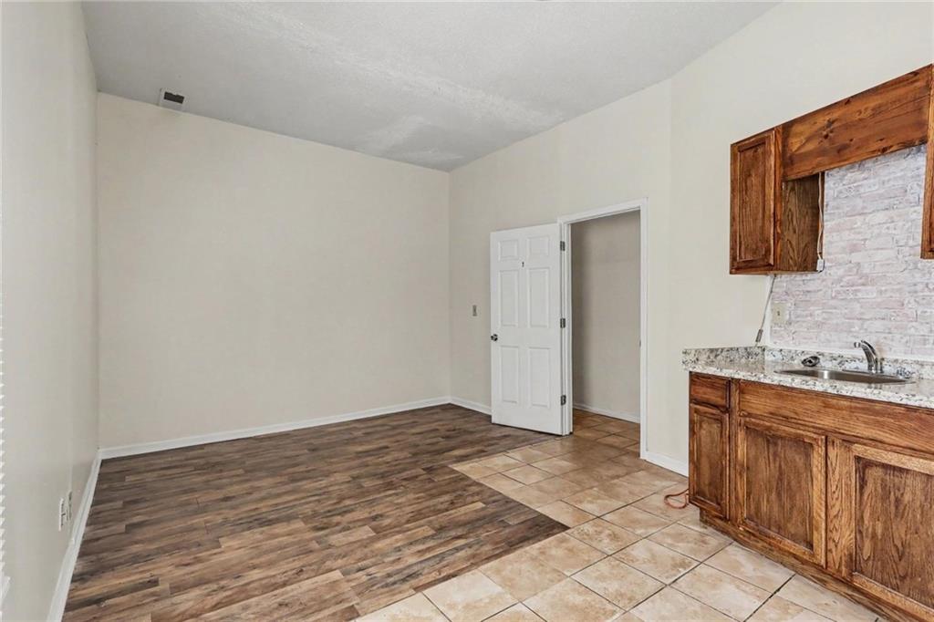 60 Ormond Street Se Property Photo 6