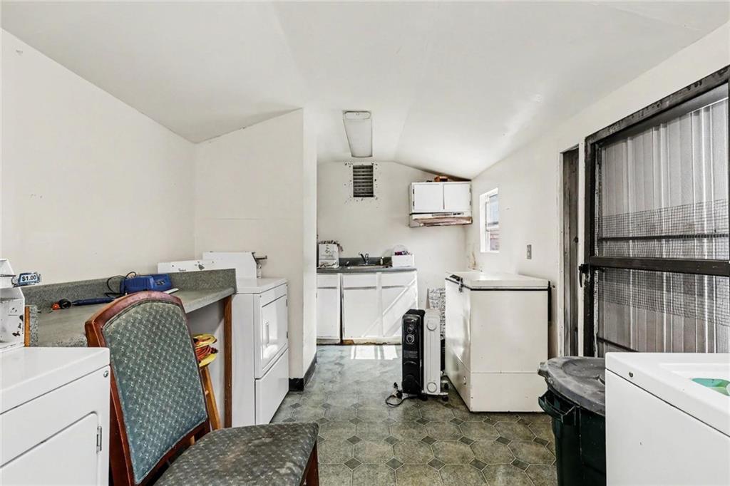 60 Ormond Street Se Property Photo 20