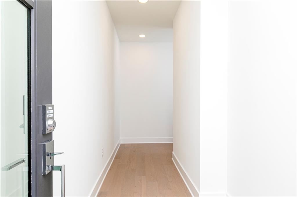 2054 Lanier Grove Property Photo 2