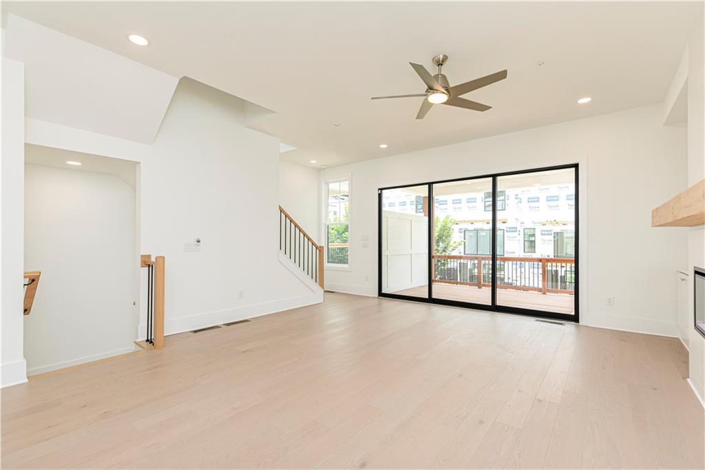 2054 Lanier Grove Property Photo 20