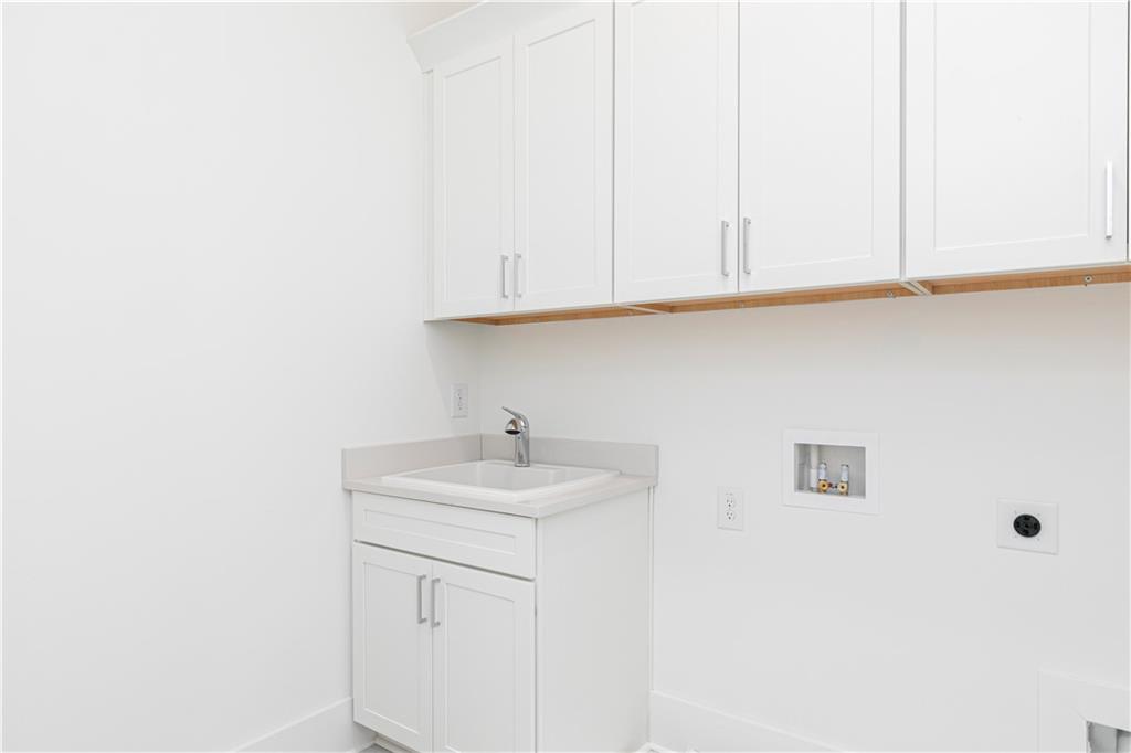 2054 Lanier Grove Property Photo 21