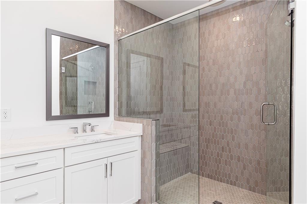 2054 Lanier Grove Property Photo 25