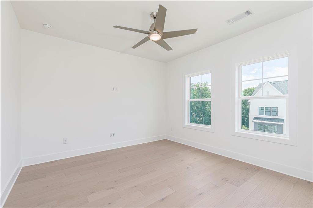 2054 Lanier Grove Property Photo 31