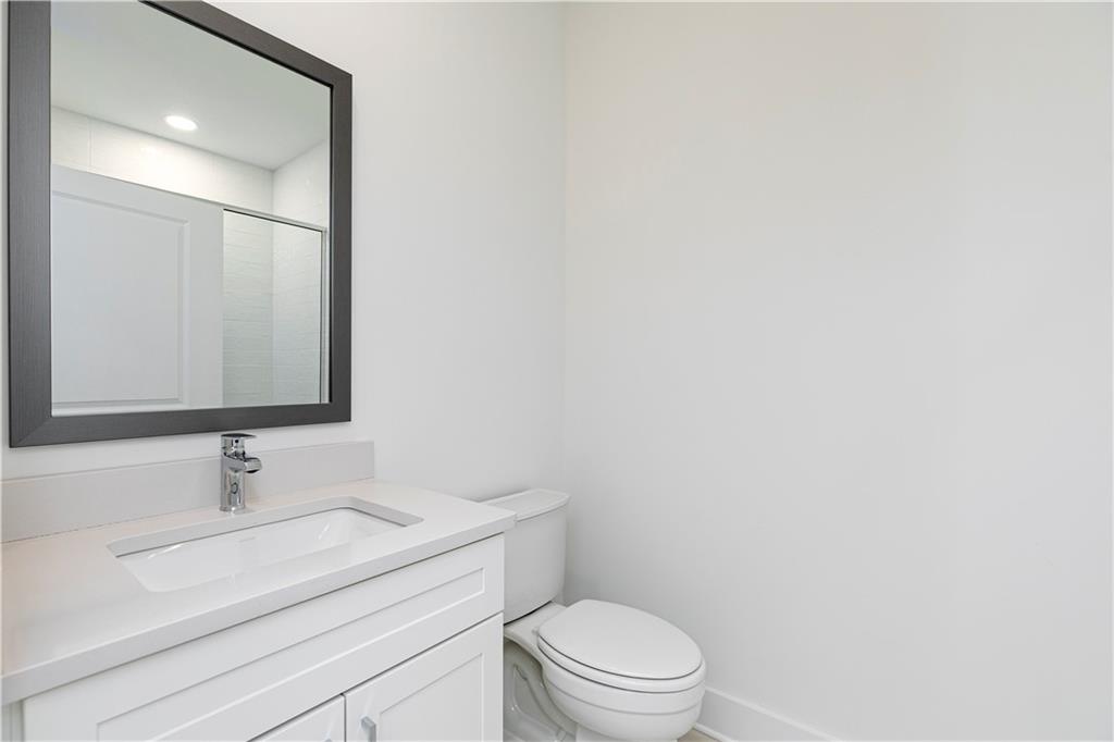 2054 Lanier Grove Property Photo 33