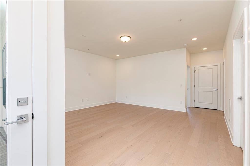 2054 Lanier Grove Property Photo 35