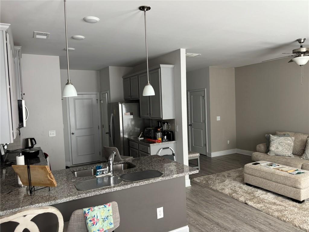 11208 Benton Loop Property Photo 6