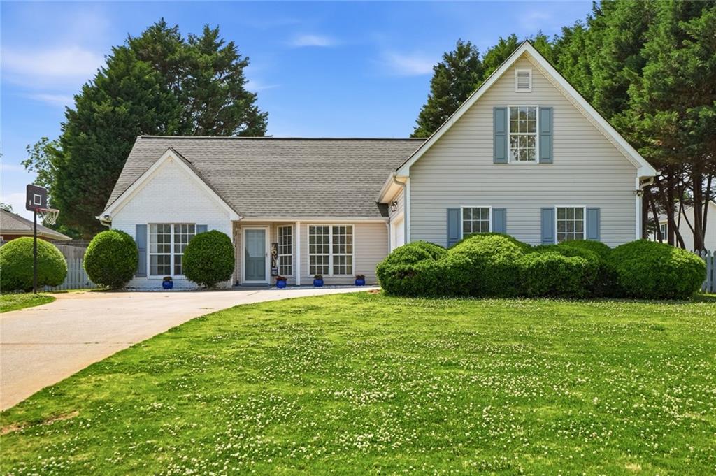 35 Shenandoah Drive Property Photo 1