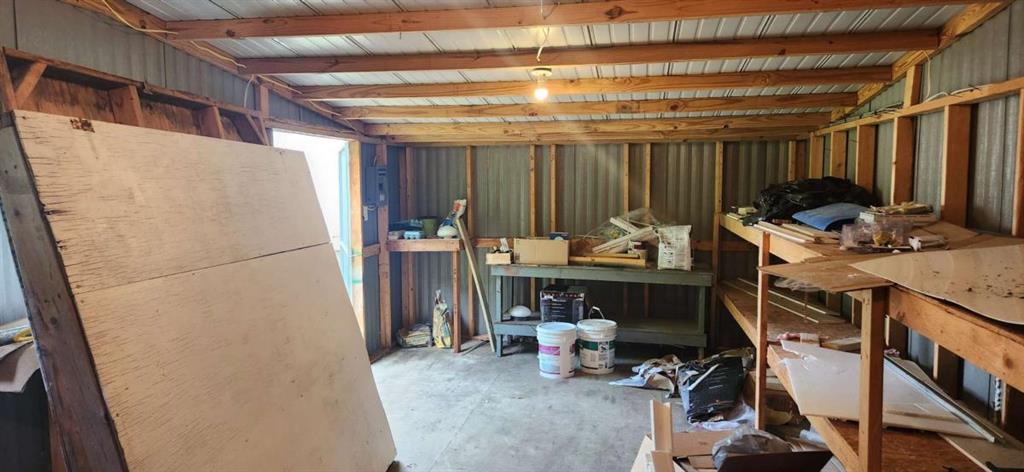 389 Collins Road Property Photo 13