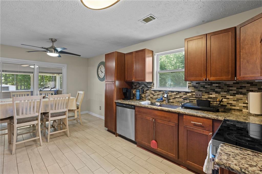 1768 Floye Drive Property Photo 8