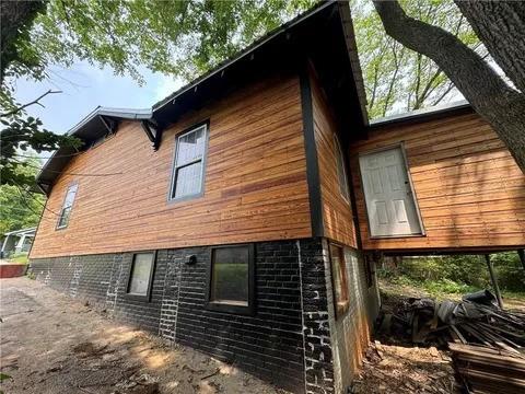 1422 Boulevard Se Property Photo 4