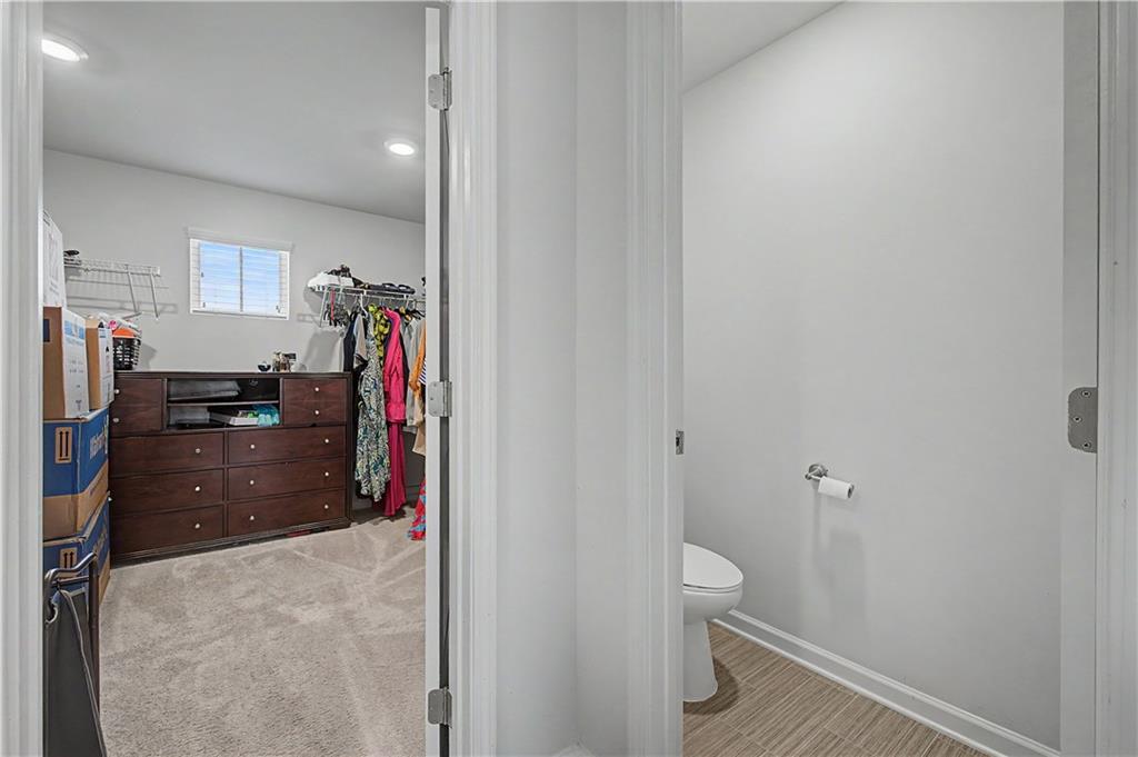 215 Summit Pointe Drive Property Photo 29