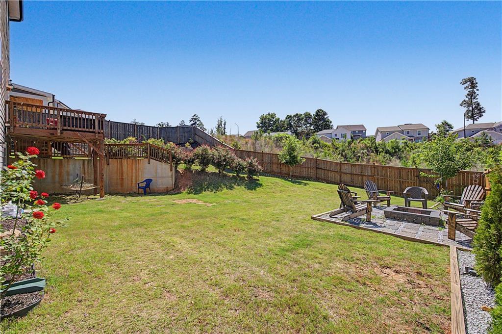 215 Summit Pointe Drive Property Photo 45