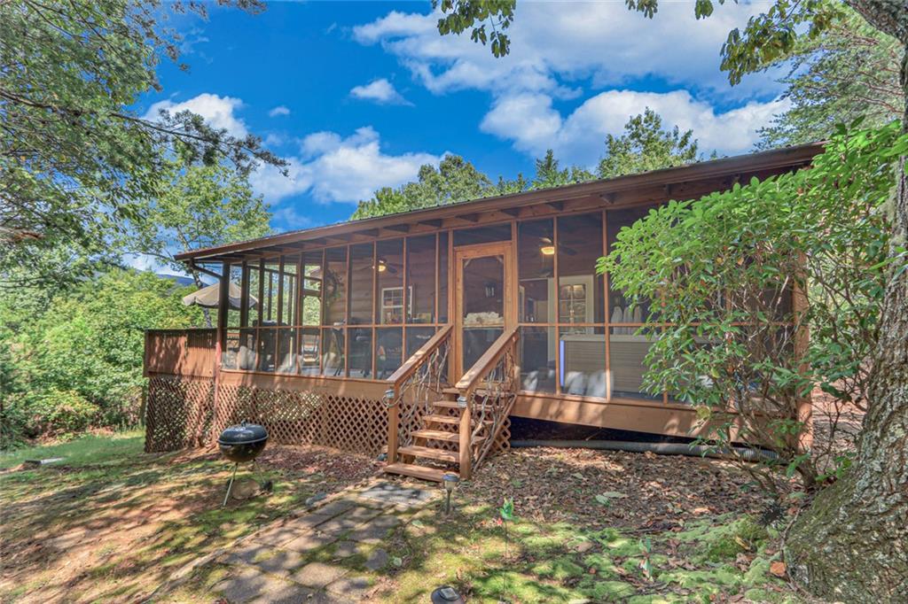 482 Monroe Ridge Road Property Photo 5