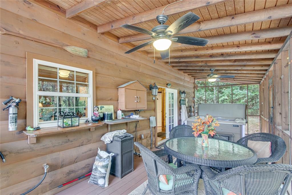 482 Monroe Ridge Road Property Photo 11