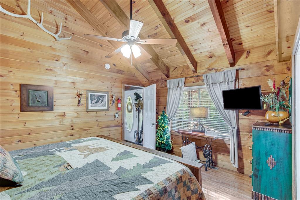 482 Monroe Ridge Road Property Photo 21