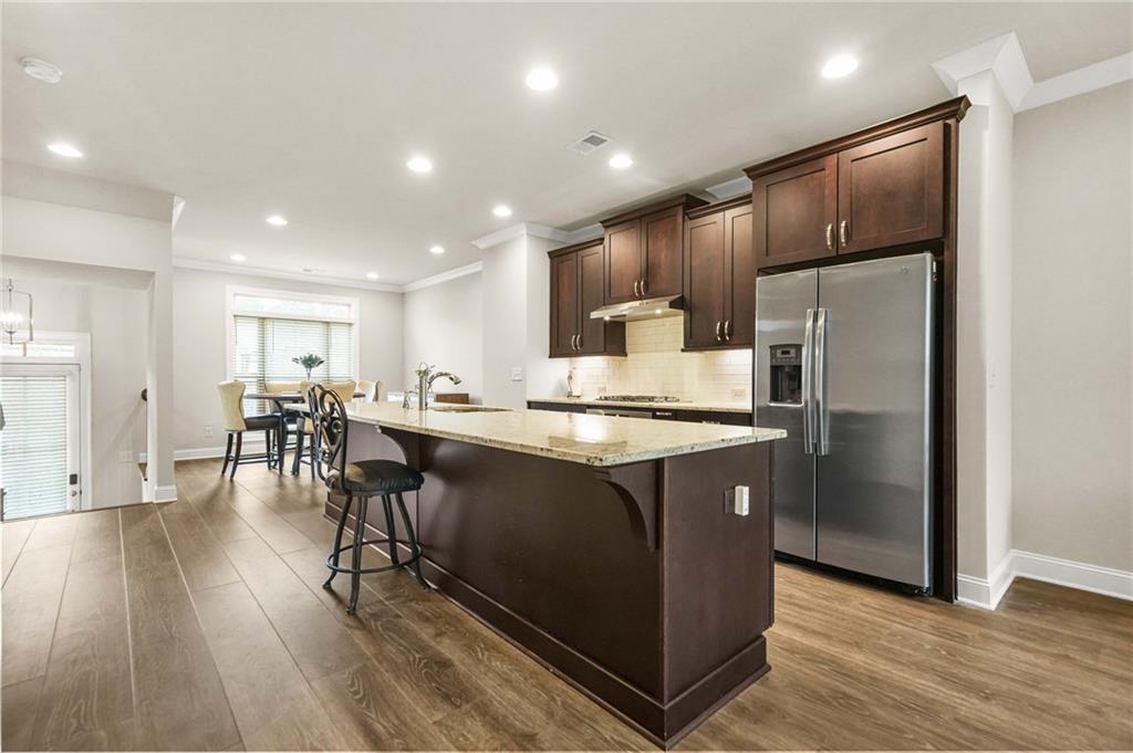 2207 Parkside Glen View Property Photo 5