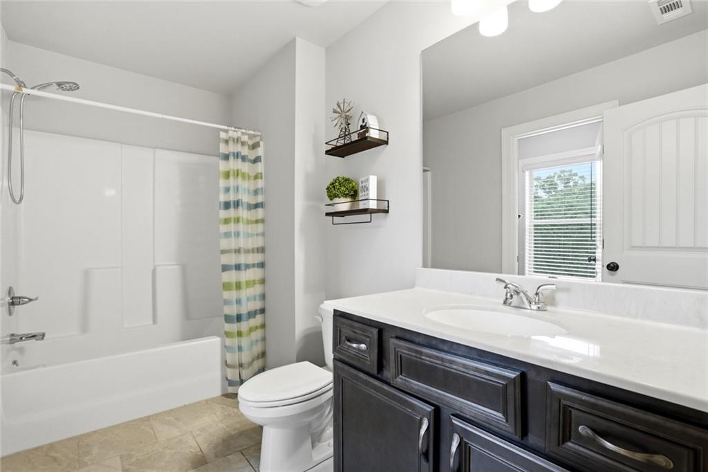 1801 Sycamore Drive Property Photo 22