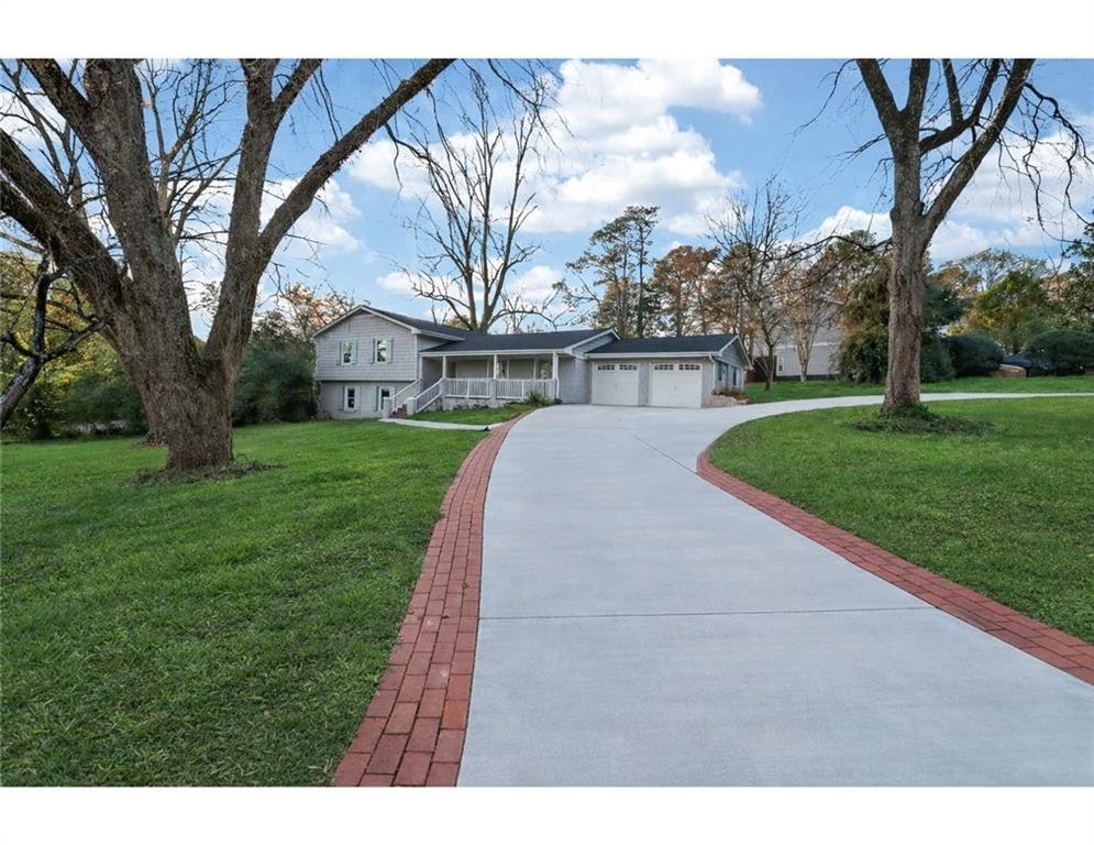 2842 Briarcliff Road Ne Property Photo 1