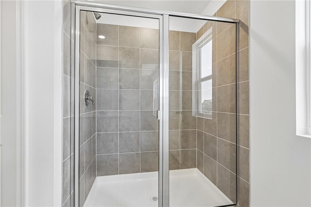 3695 Sagecrest Drive Property Photo 4