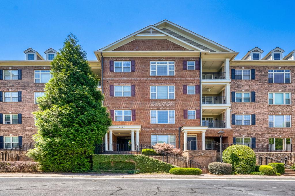 2300 Peachford Road Unit 3209 Property Photo 1