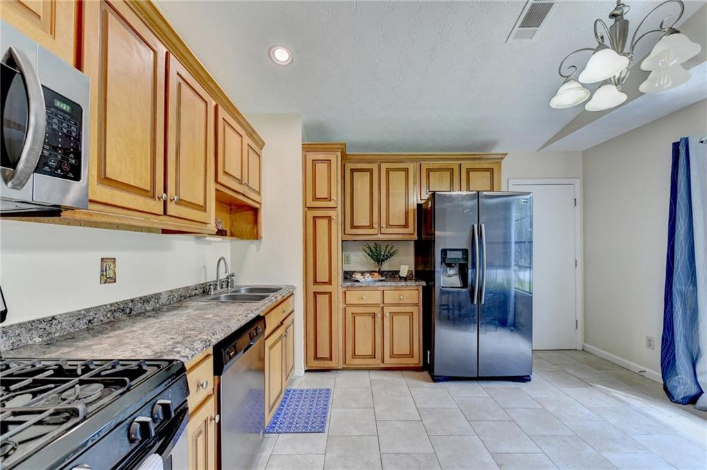 3366 Highland Pine Way Property Photo 11