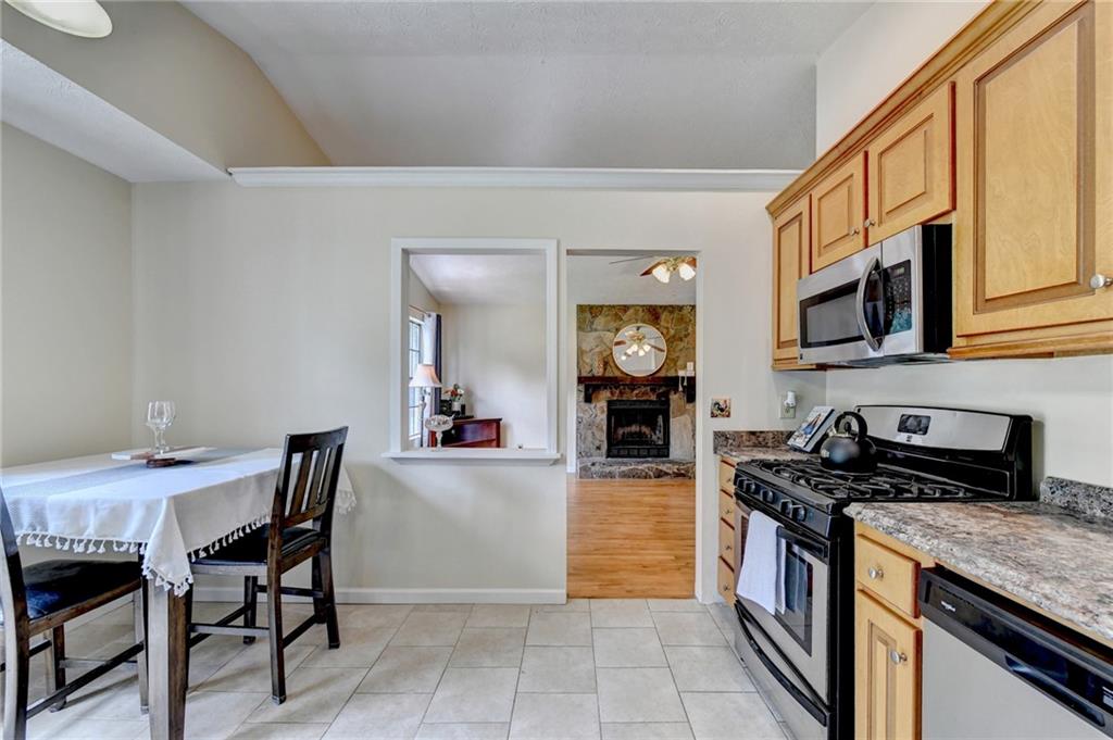 3366 Highland Pine Way Property Photo 12