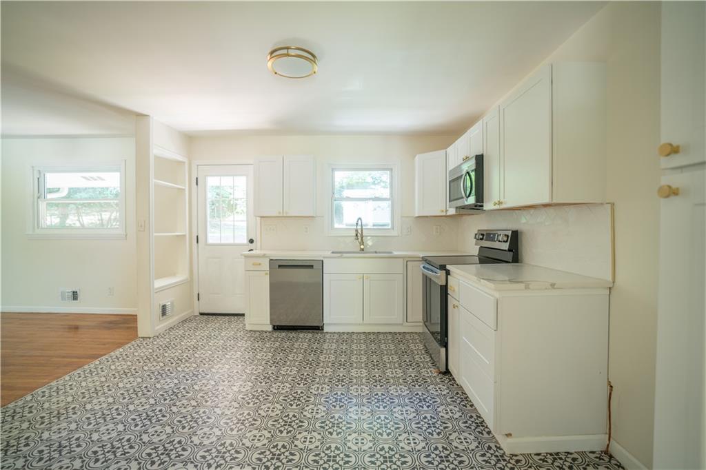 2524 Glenrock Drive Property Photo 9