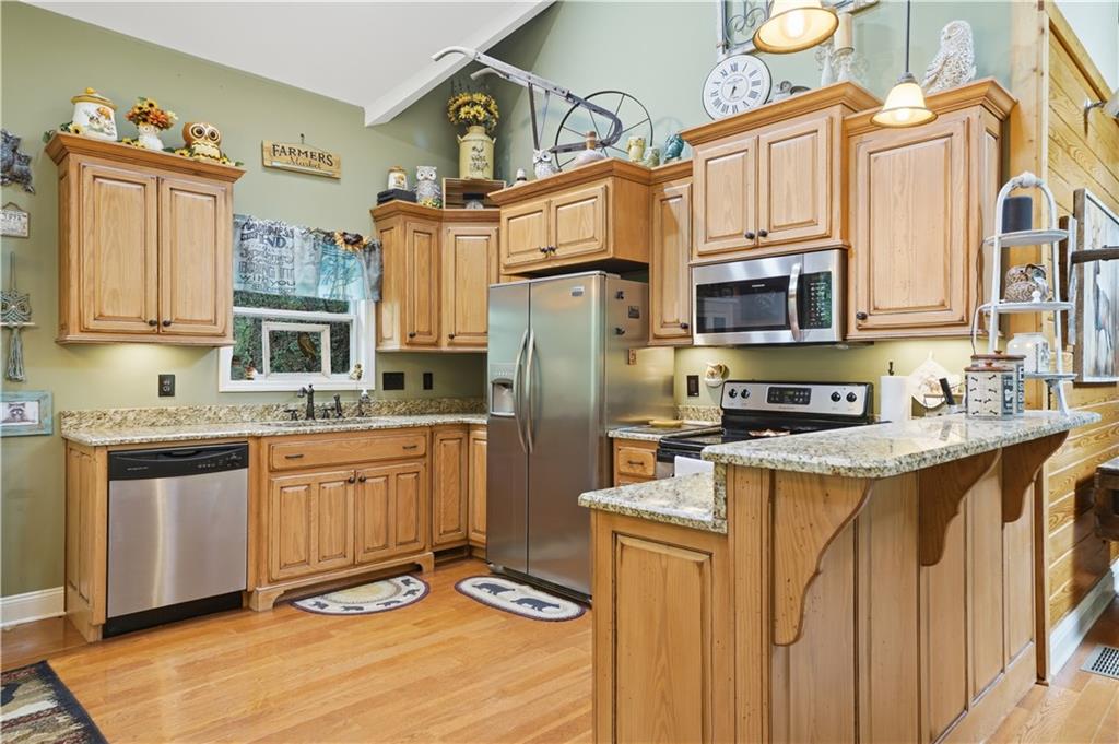 210 Morse Elm Loop Property Photo 8