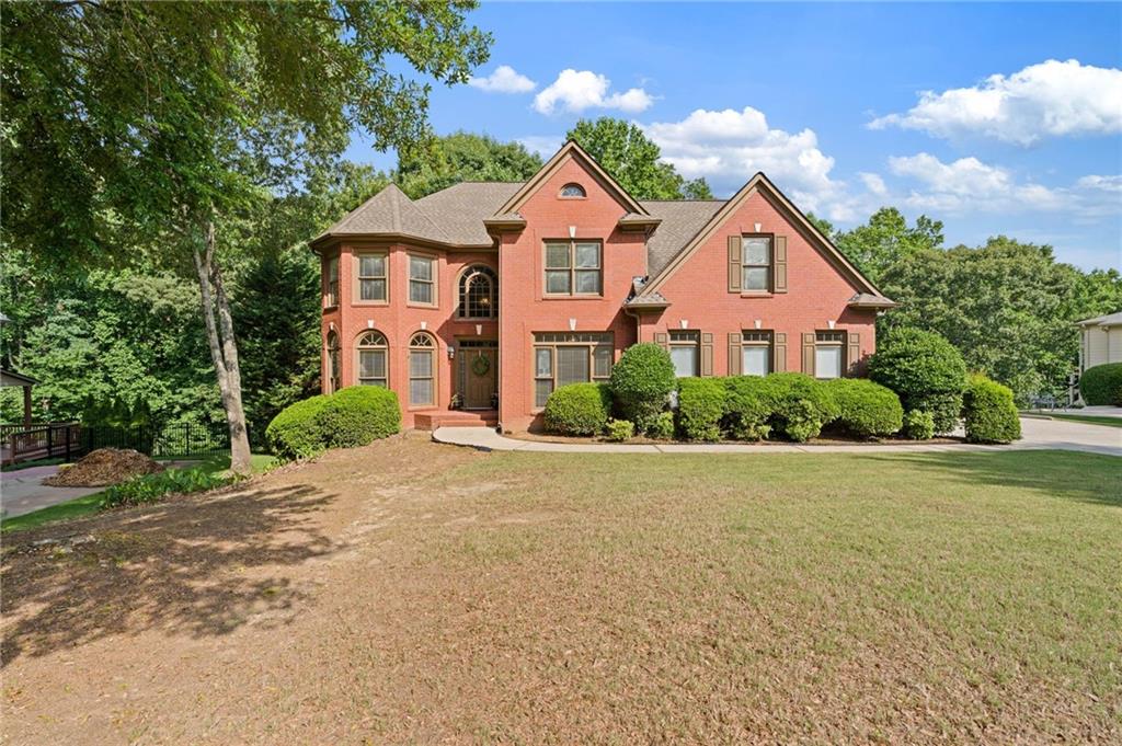 163 Woodcliff Drive Property Photo 1