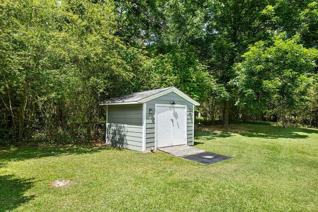 76 Shadow Lane Property Photo 39