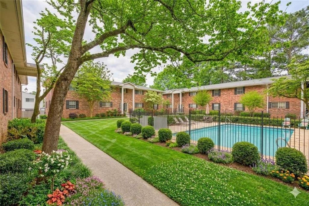 315 Hilderbrand Drive Unit B4 Property Photo 1